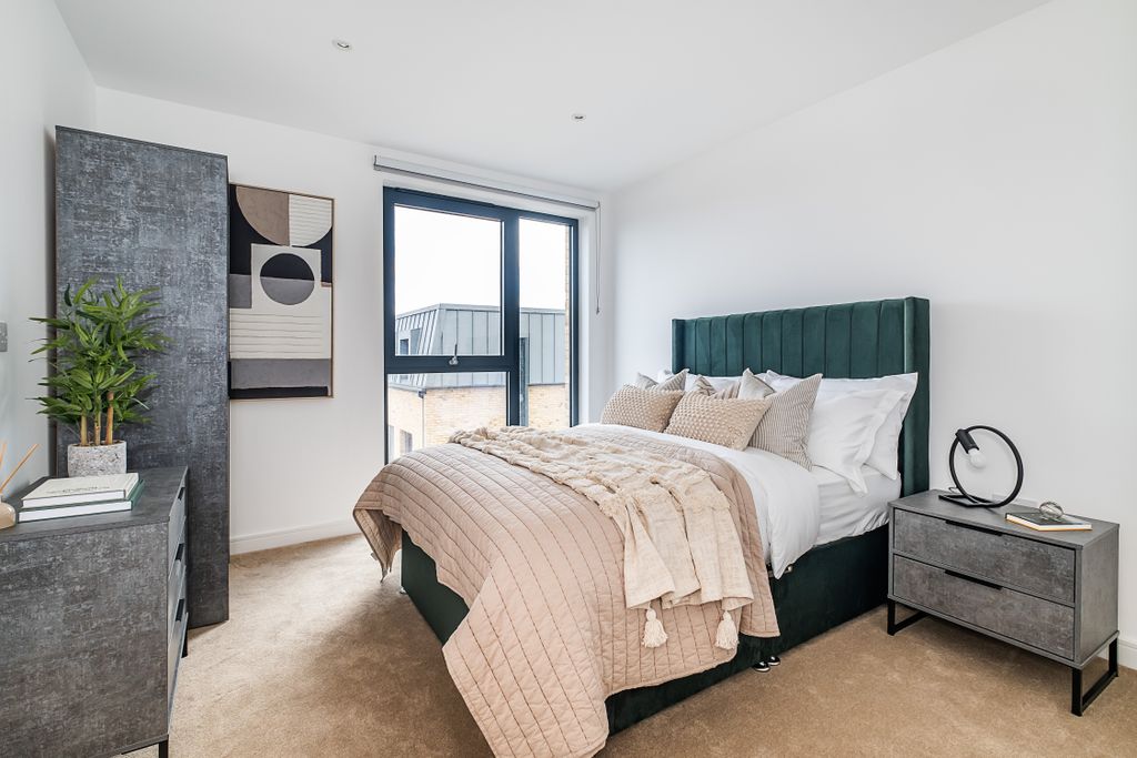 Property photo 3 of 21