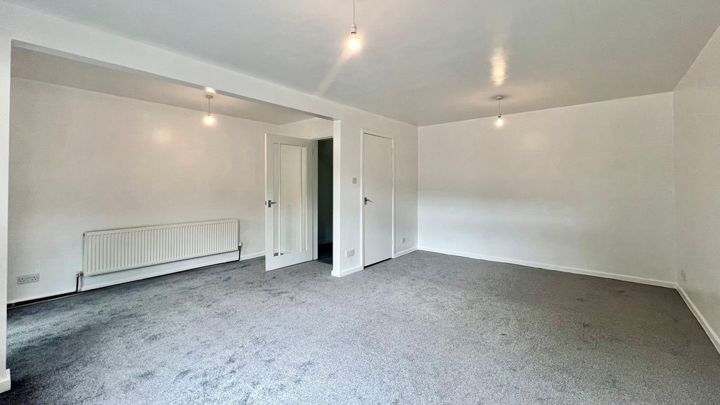 Property photo 3 of 17 Photo 3