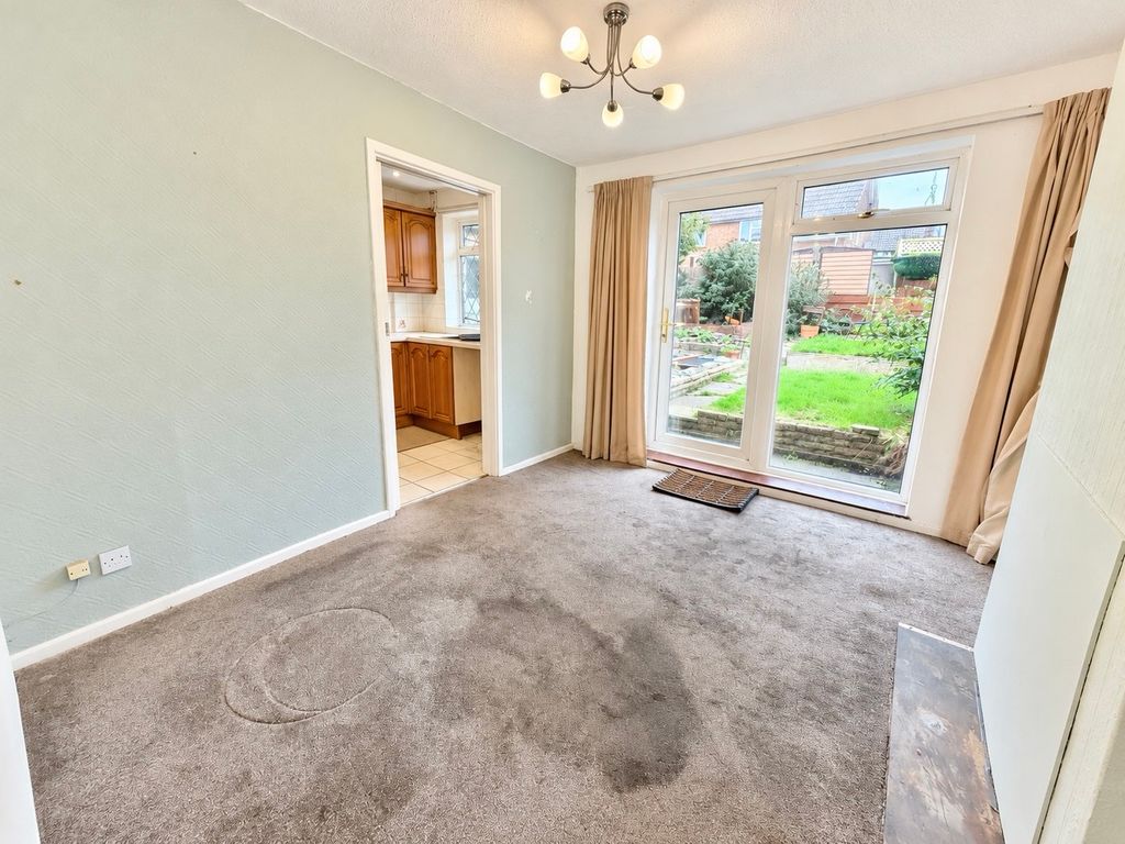 Property photo 3 of 8