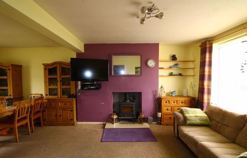 Property photo 3 of 11 Photo 3