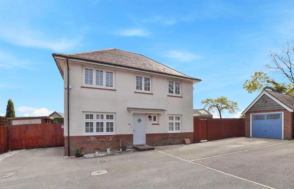 Property photo 1 of 24 Front.Jpg