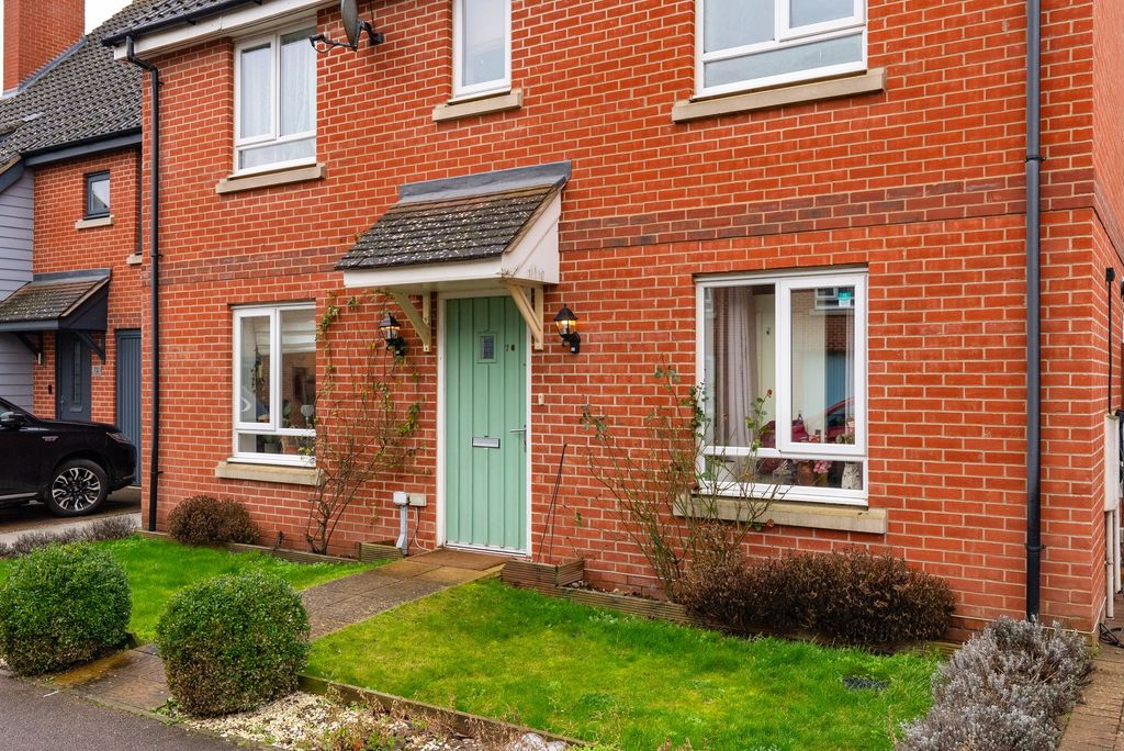 Property photo 3 of 28