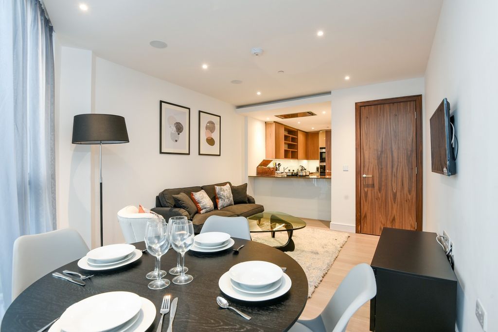 Property photo 1 of 9 Reception Room