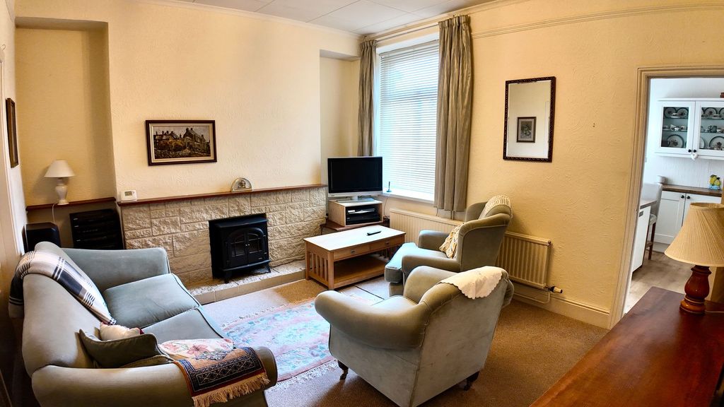 Property photo 3 of 30
