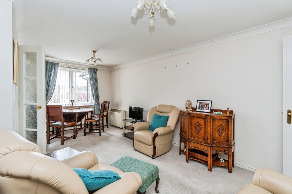 Property photo 2 of 20 Pbox-Img.Jpg