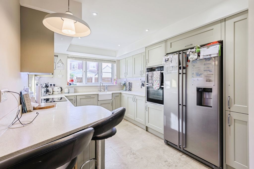 Property photo 2 of 20 Pbox-Img.Jpg