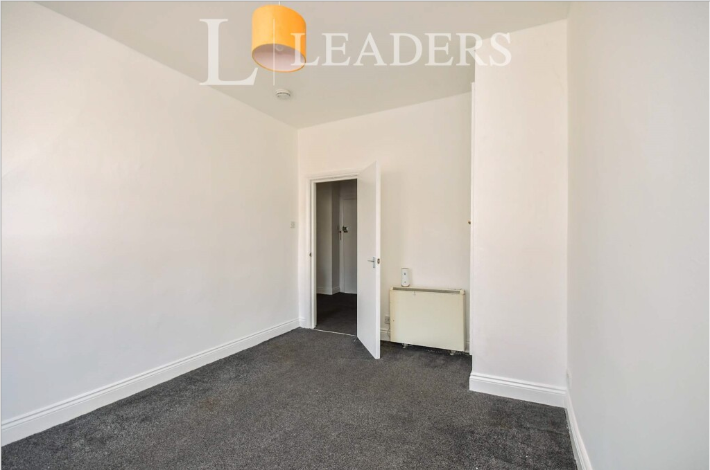 Property photo 3 of 10 2