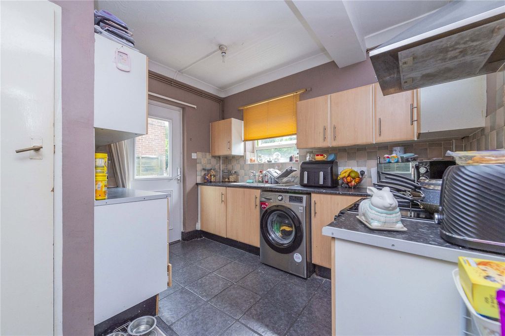 Property photo 2 of 25 Picture No. 19