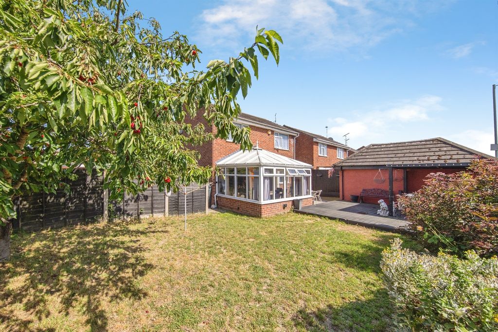 Property photo 2 of 19