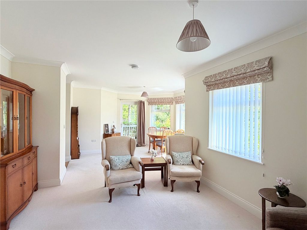 Property photo 3 of 17 Picture No. 25