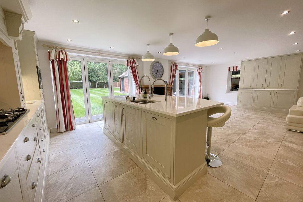 Property photo 2 of 45 12