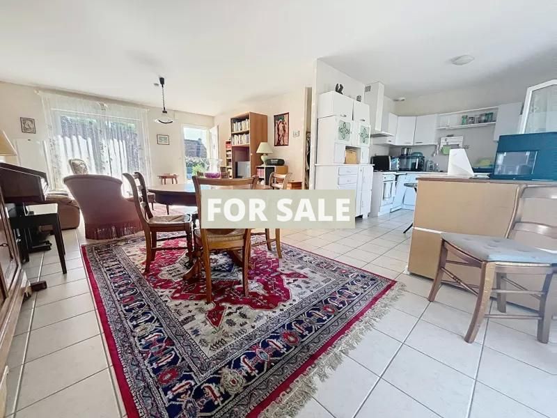 Property photo 3 of 12