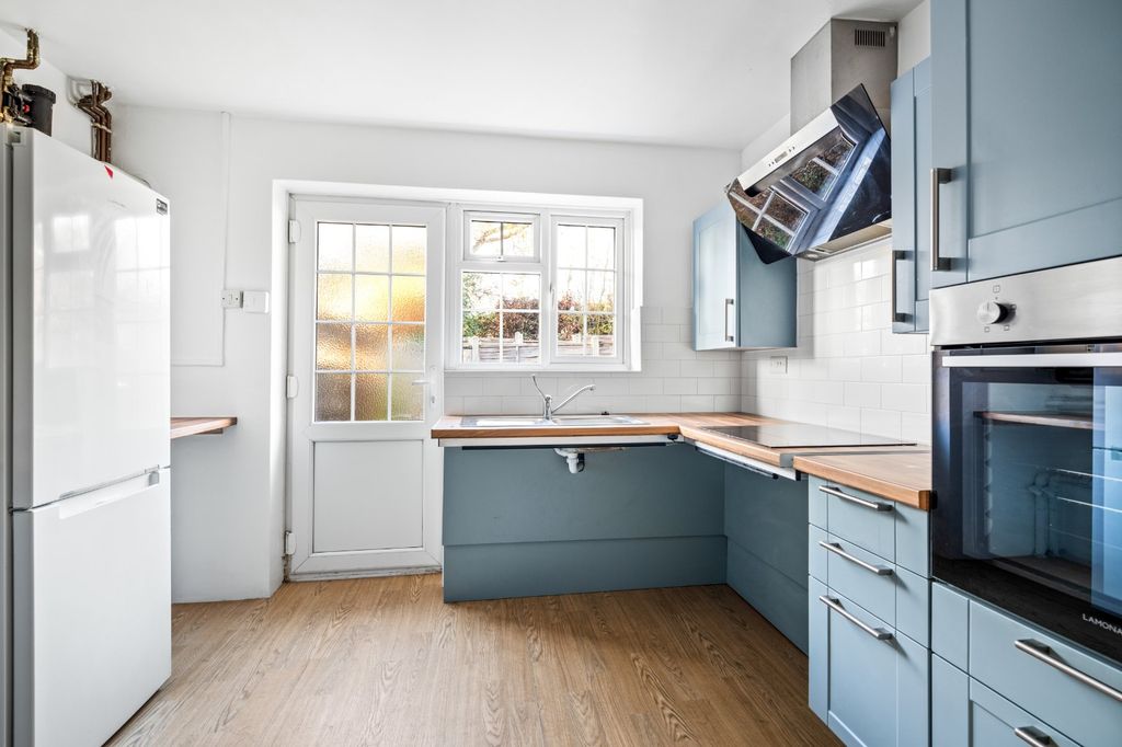 Property photo 2 of 12 Picture No. 08