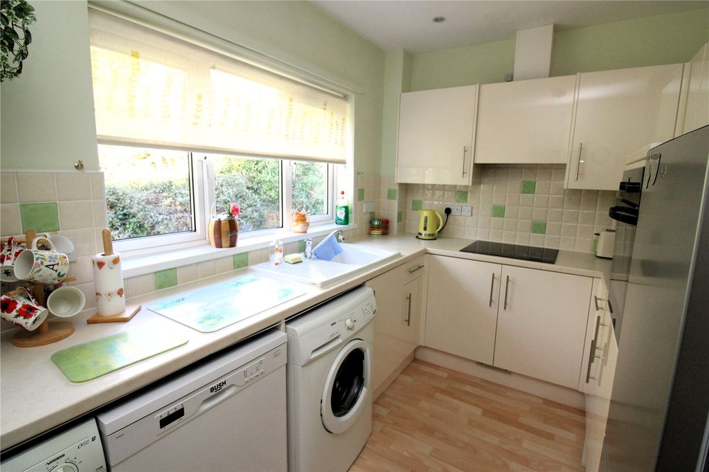 Property photo 3 of 15 Picture No. 12