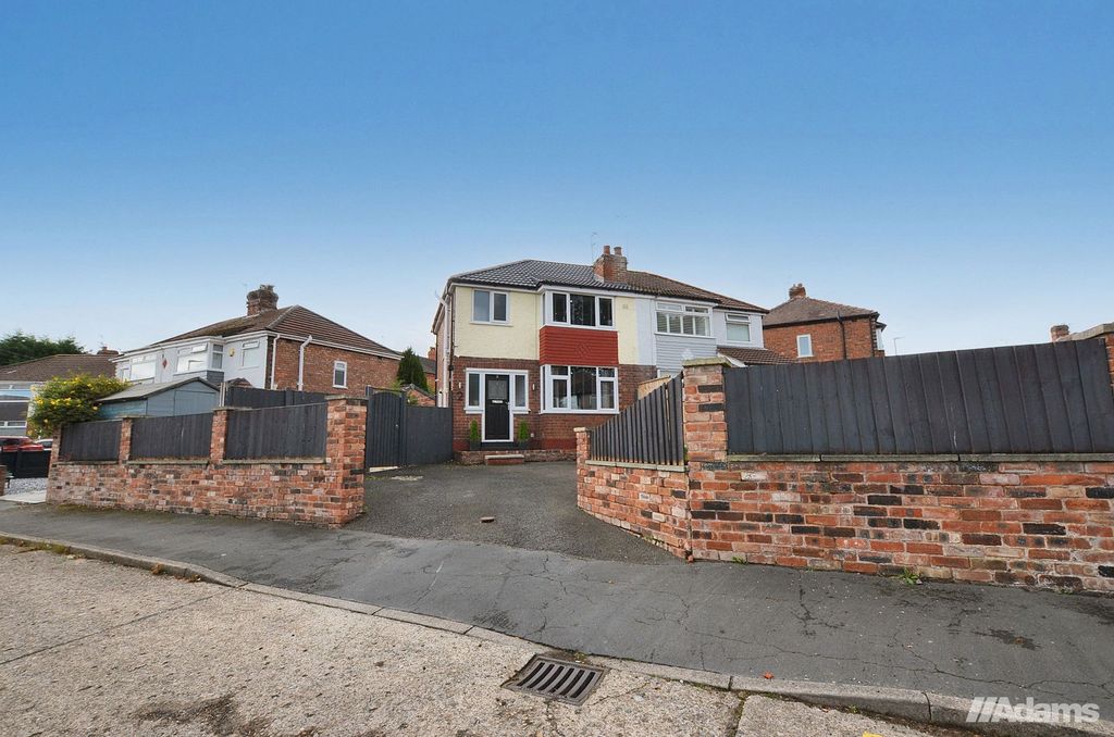 Property photo 1 of 19