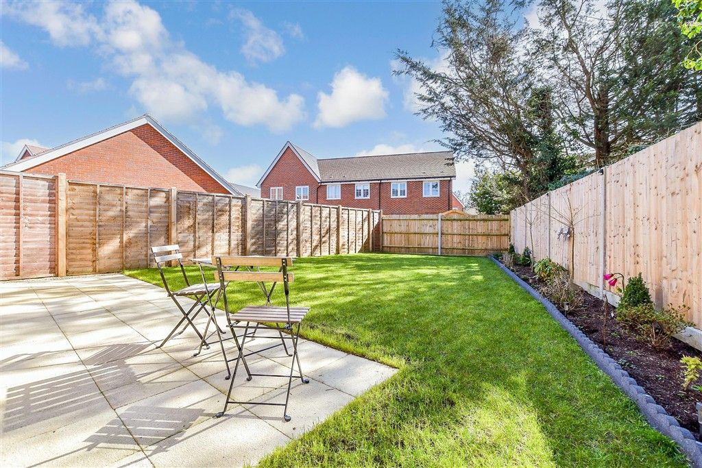 Property photo 1 of 9 Patio / Decking