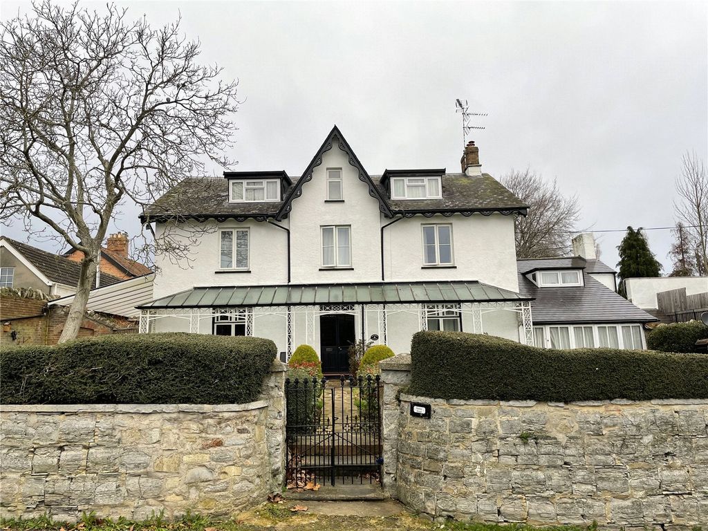 Property photo 1 of 5 Picture No. 05