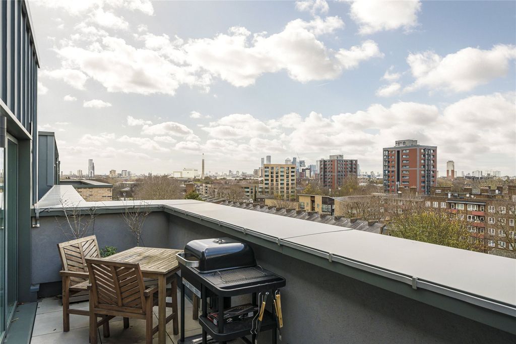 Property photo 3 of 9 Picture No. 04