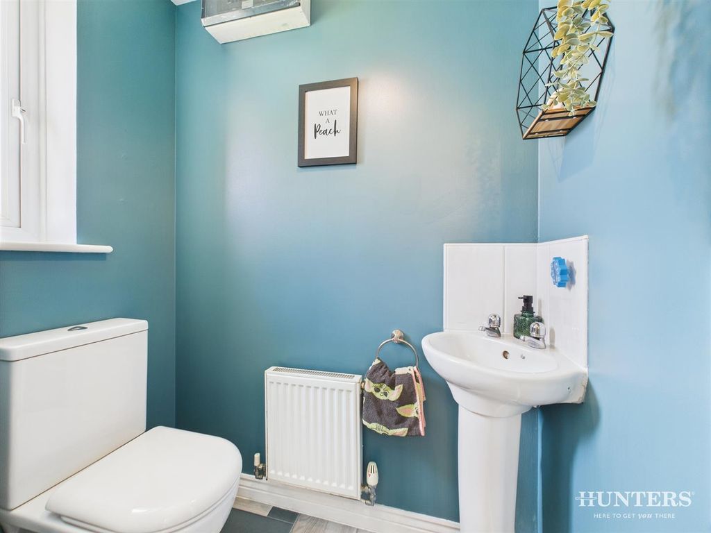 Property photo 3 of 15 Cam03792G0-Pr0299-Still002.Jpg