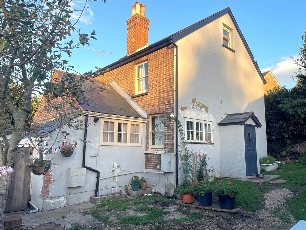 Property photo 1 of 17 Front