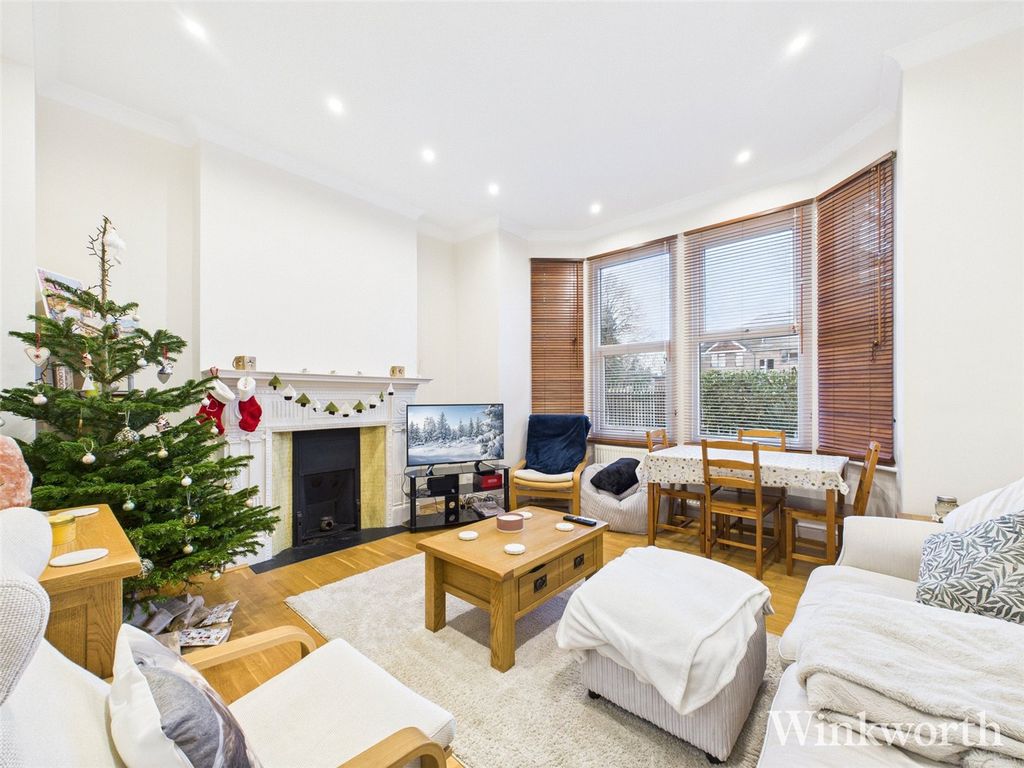 Property photo 1 of 9 Picture No. 18