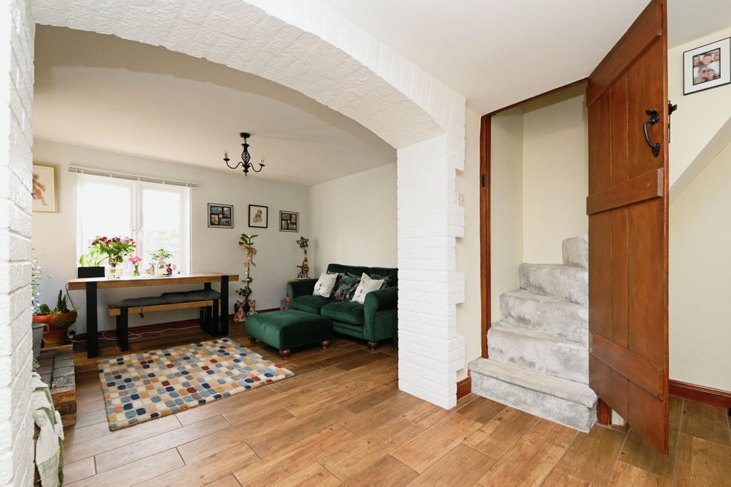 Property photo 3 of 17 Photography