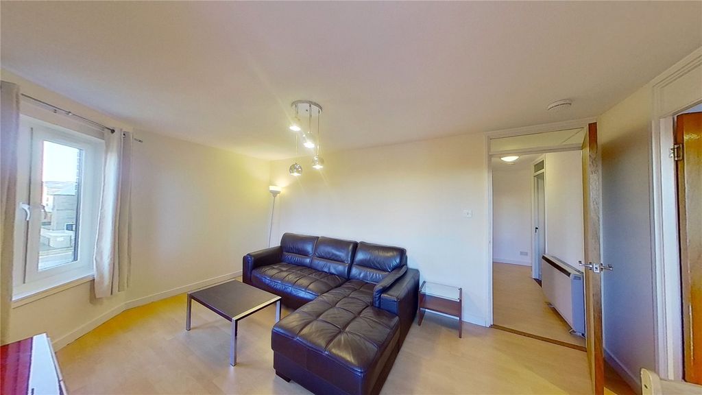 Property photo 2 of 9 Photo 2