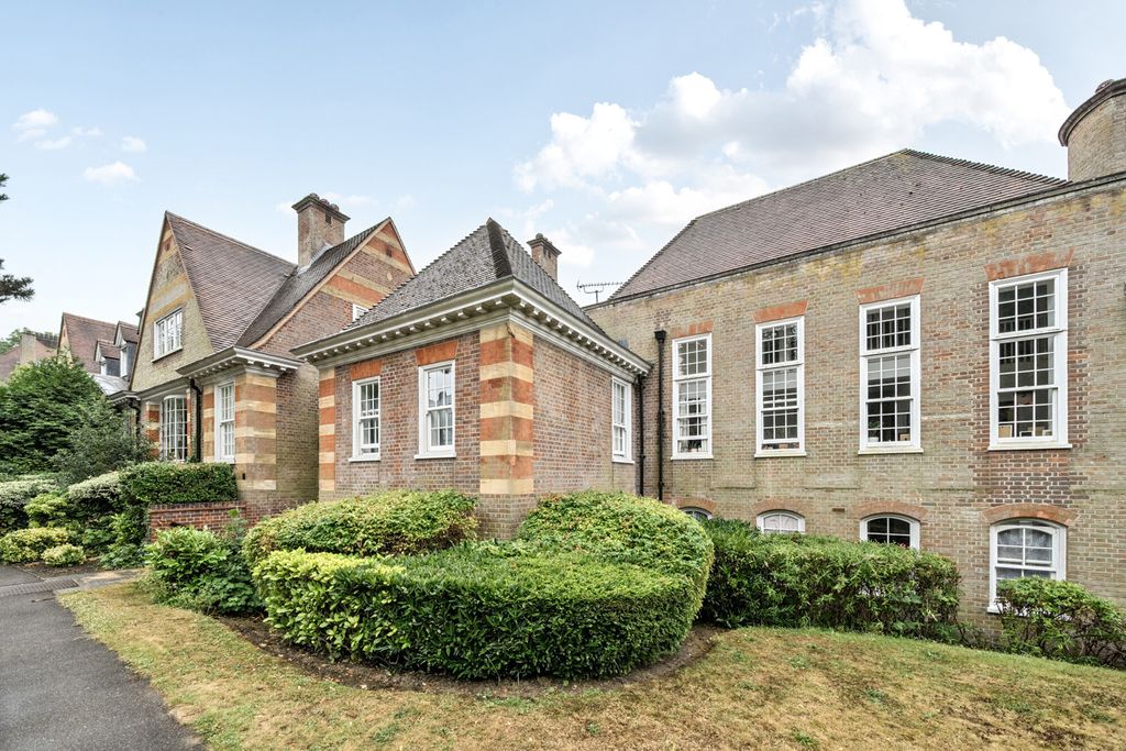Property photo 1 of 14 1314585-1-6865048...