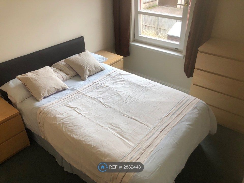 Property photo 3 of 12