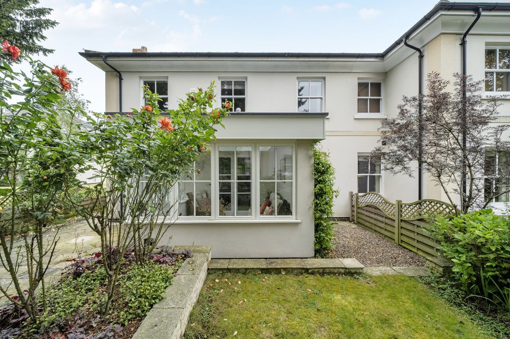 Property photo 2 of 14