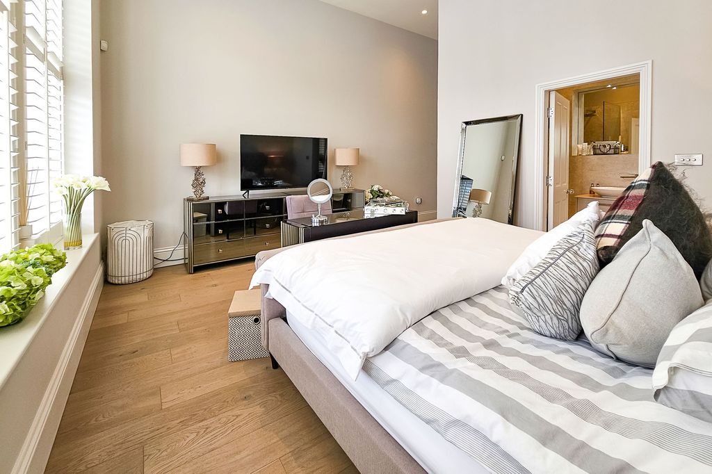 Additional image 17 of 2 bed flat for saleVictoria Avenue, 21 Victoria Avenue HG1