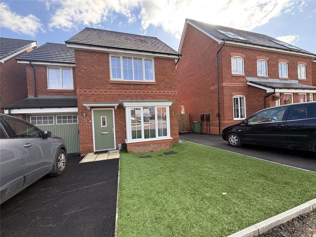 Property photo 2 of 15 Picture No. 11