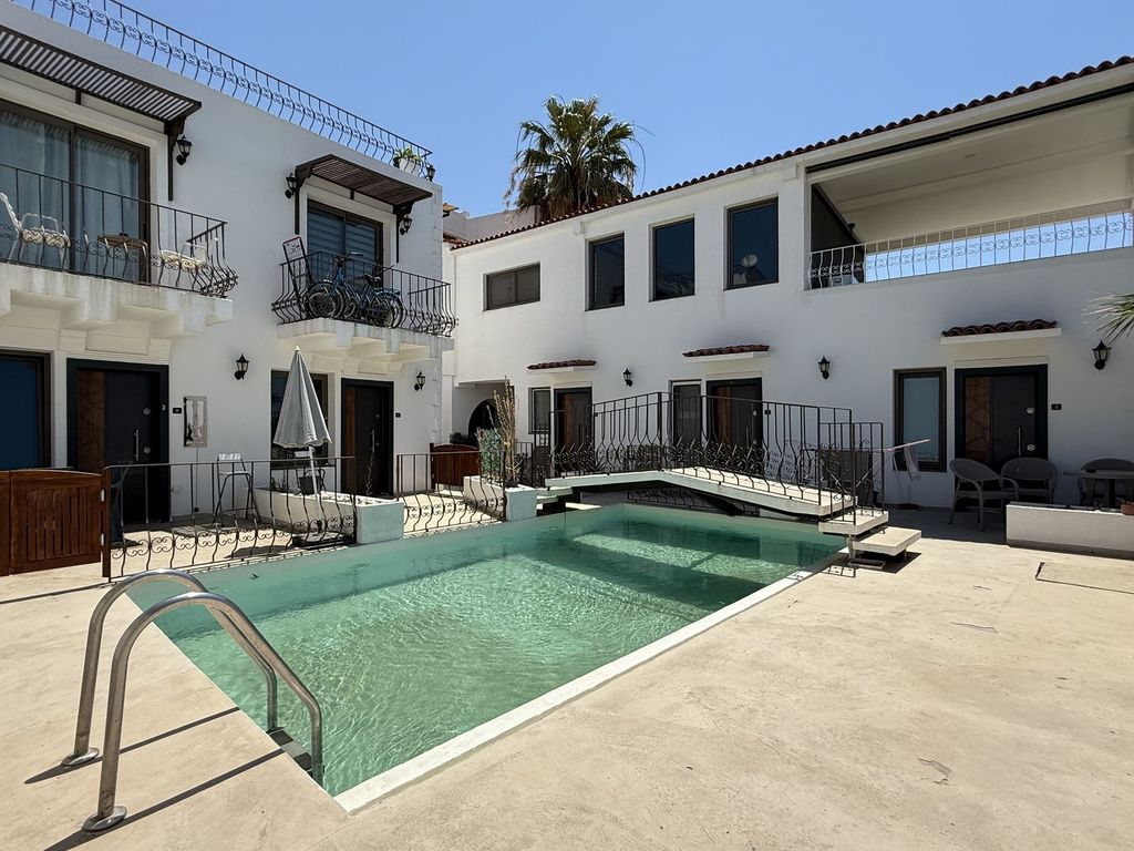Property photo 2 of 21 Chic Bodrum Property For Sale With A Shared Pool - Communal Swimming Pool