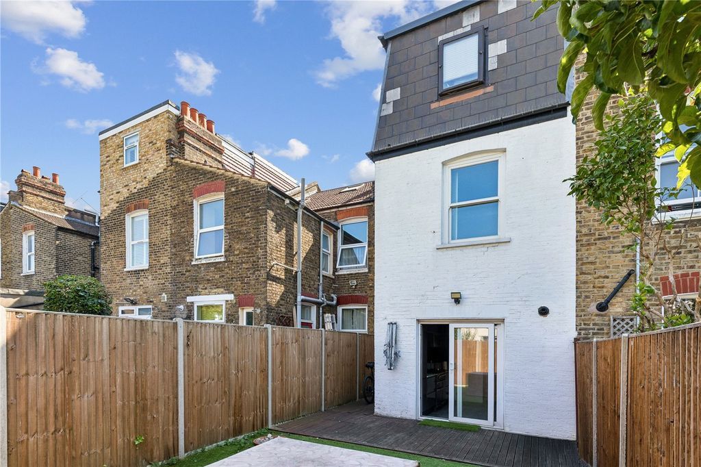 Property photo 2 of 10 Picture No. 08