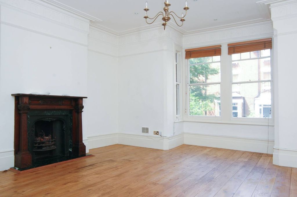 Property photo 1 of 5