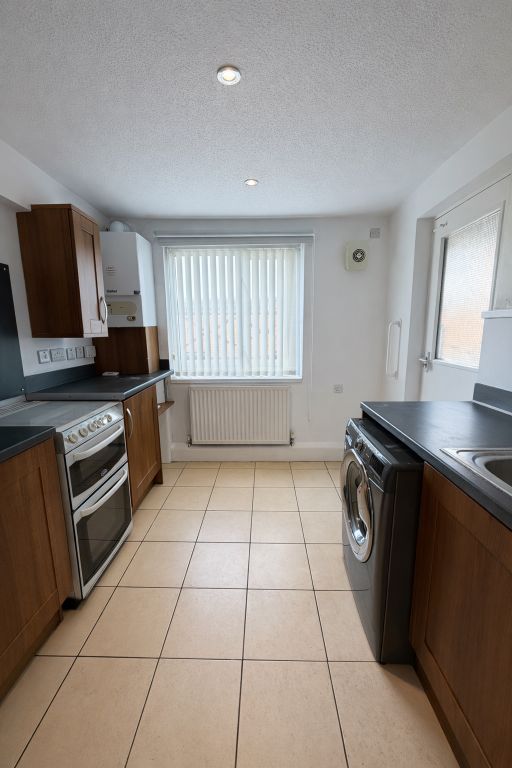 Property photo 2 of 11 Kitchen 1 