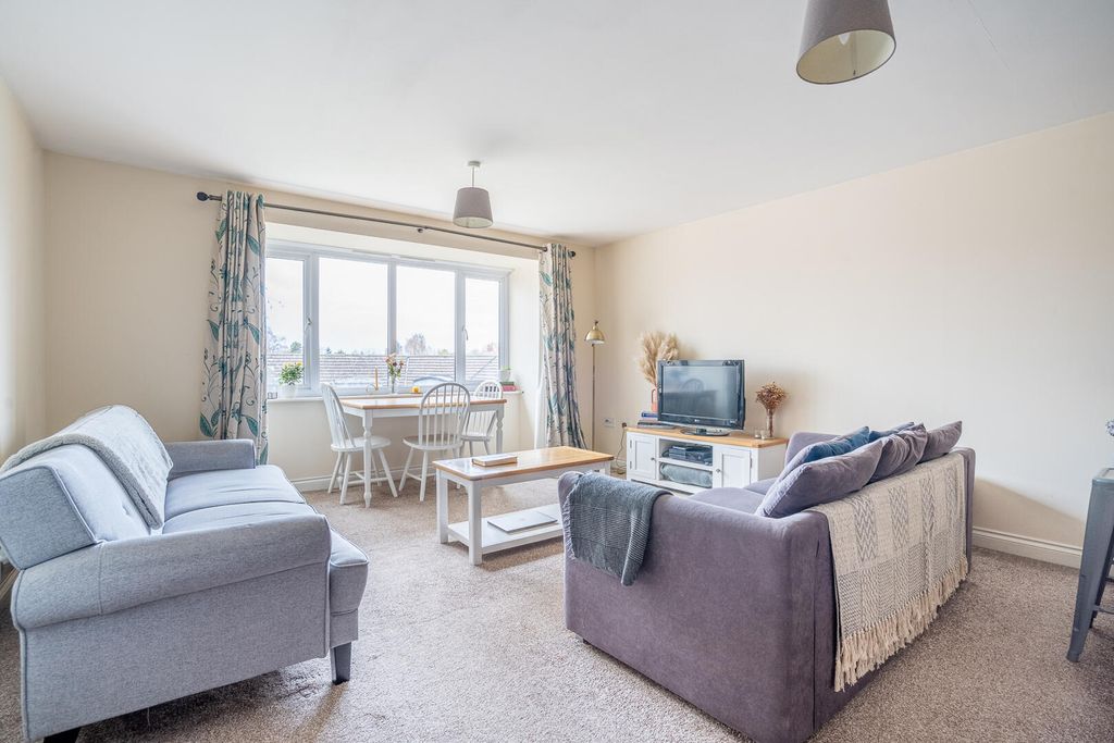 Property photo 2 of 15 Living Room