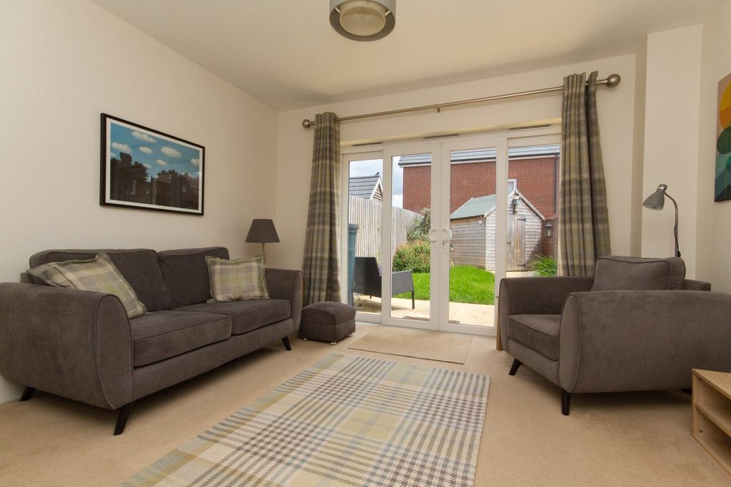 Property photo 2 of 8 Picture No. 03