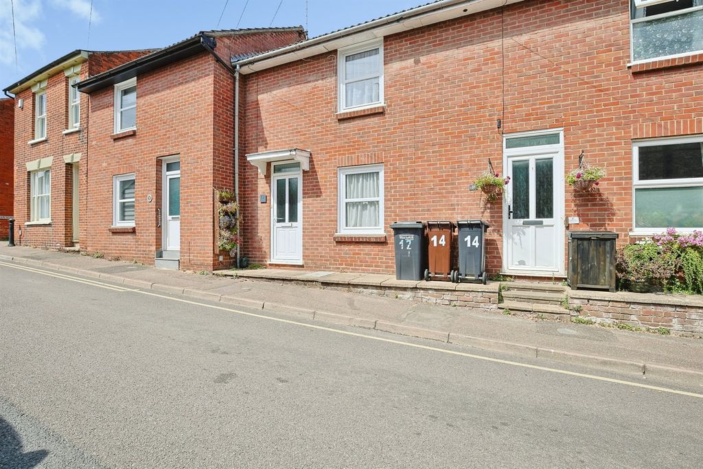 Property photo 1 of 16