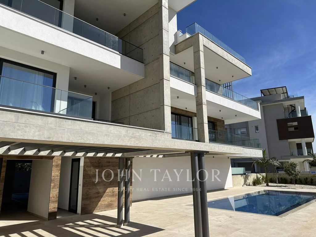 Property photo 1 of 48