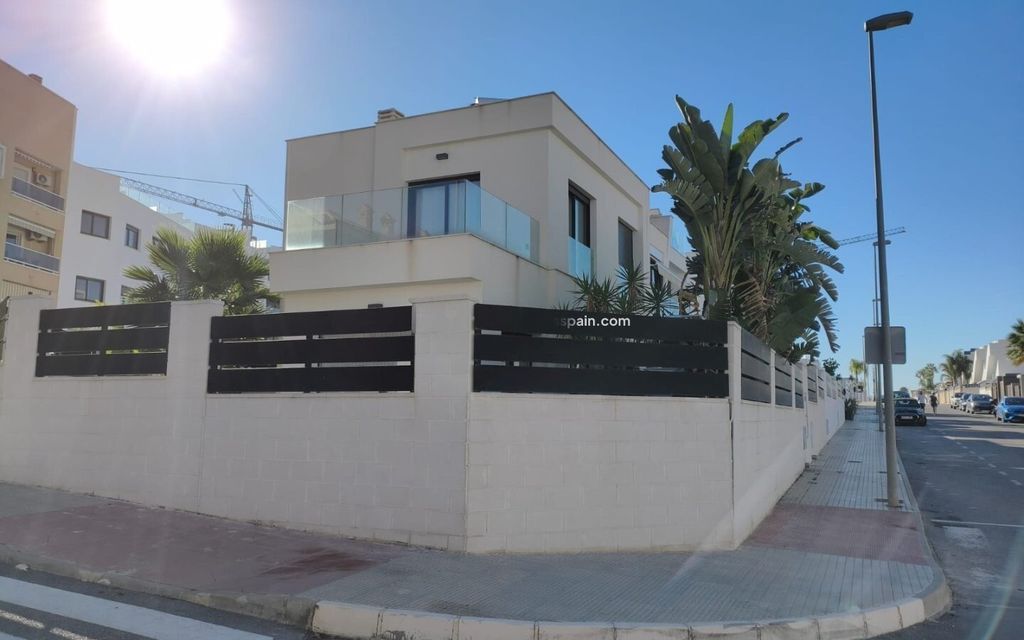 Property photo 1 of 31 Beautiful Modern Style Villa Built In 2023 With Private Swimming Pool In Benijofar At 10 Min Drive From The Beaches
