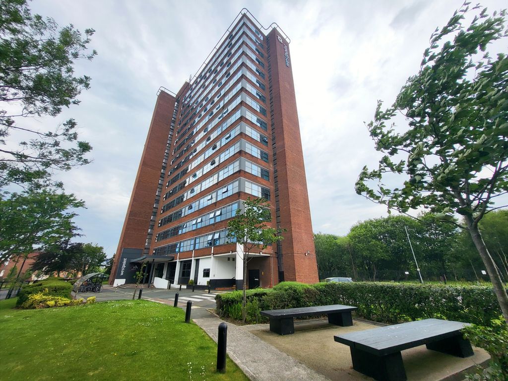 Property photo 1 of 15 1 Bed Apartment To Rent Chester Road, Manchester M16