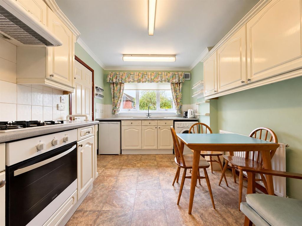 Property photo 2 of 20 15C22593-3F64-458C-8719-6Da105C0A976.Png