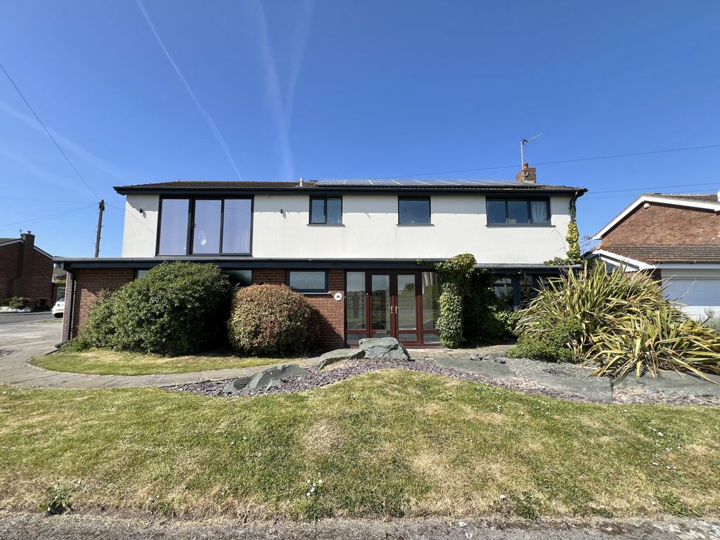 Property photo 1 of 31
