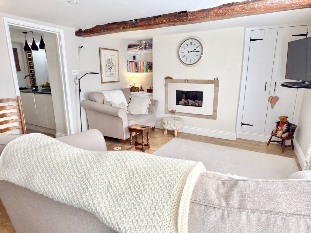 Property photo 3 of 19