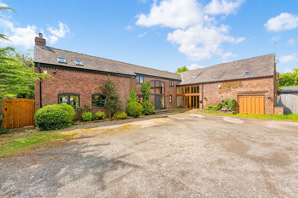 Property photo 1 of 97
