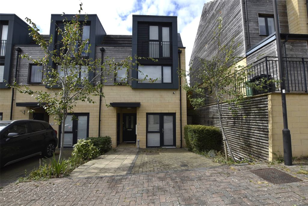 Property photo 1 of 15 External