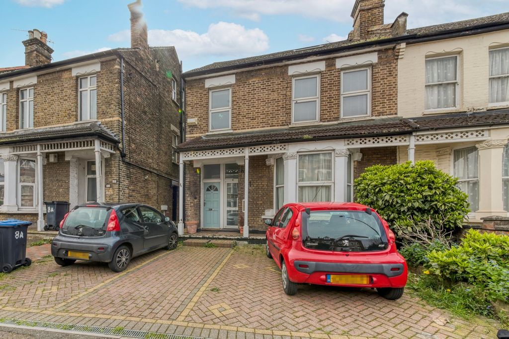 Property photo 1 of 10