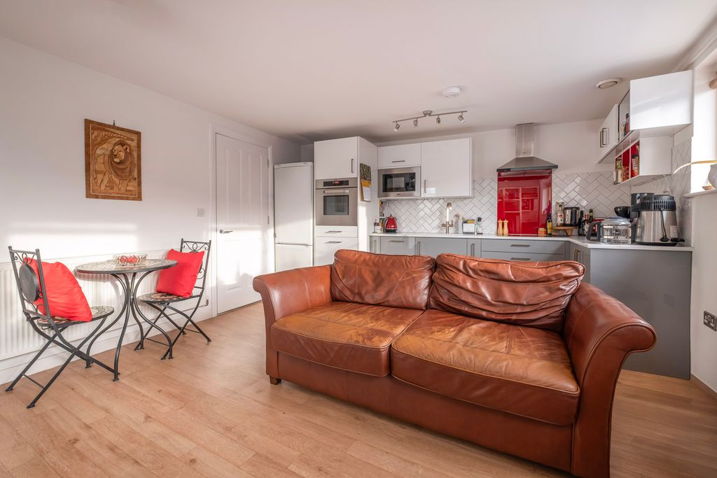 Property photo 2 of 9 Reception