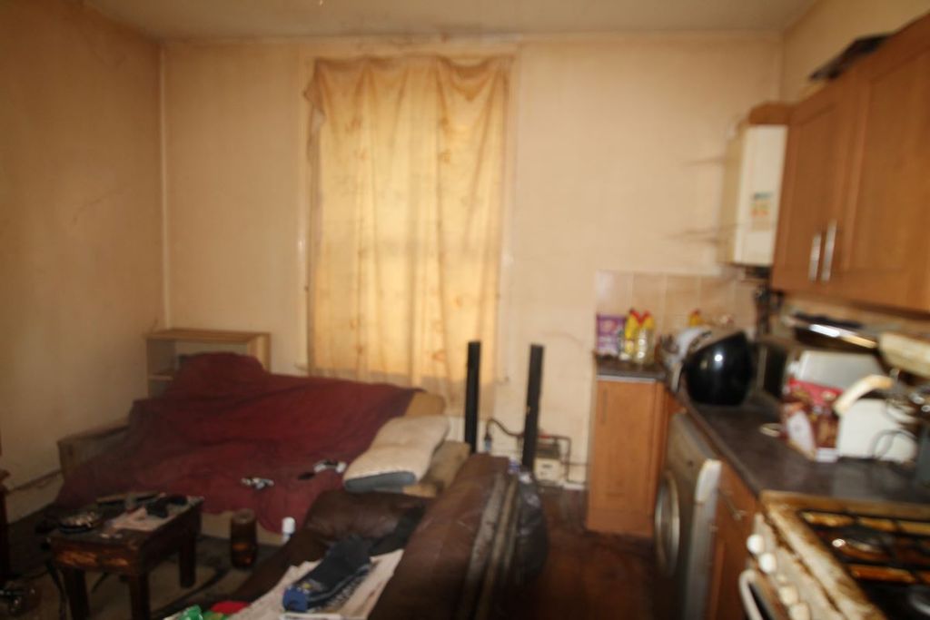 Property photo 3 of 5